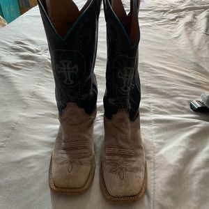 Justin wooden sole boots. Hardly worn size 10B